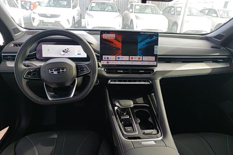 Used Geely Auto Preface 2026 Model Oriental Yao 1.5TD Fuyao Edition Center Console