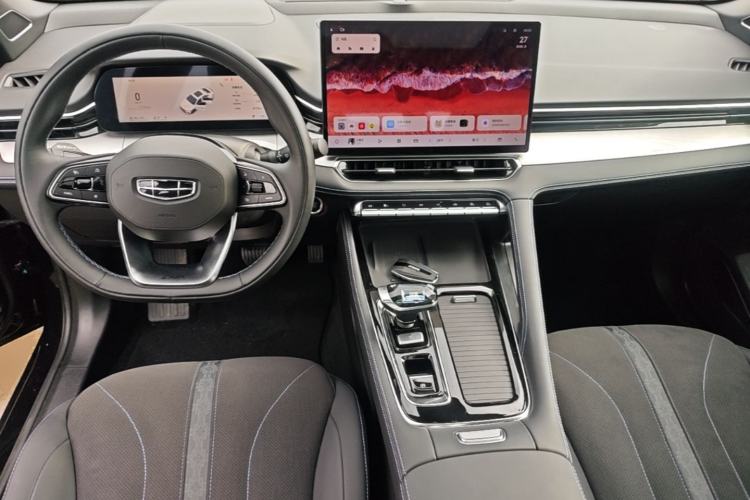 Used Geely Auto Preface 2026 Model Oriental Yao 2.0TD Xiaohan Edition Center Console