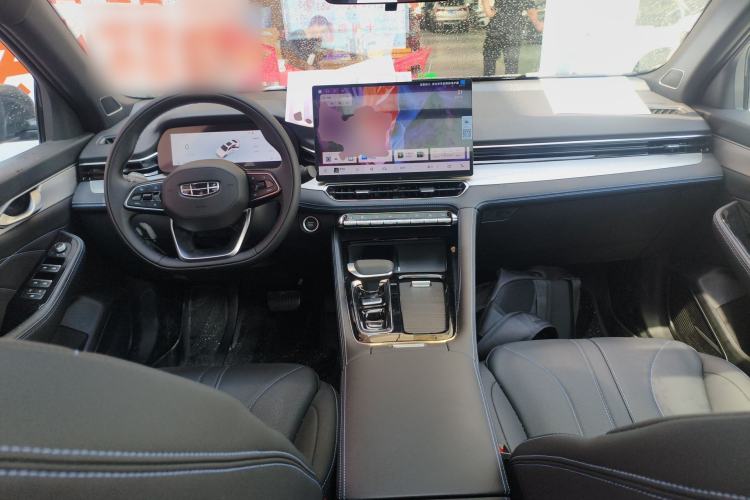 Used Geely Auto Preface 2026 Model Oriental Yao 1.5TD Kunlun Edition Center Console