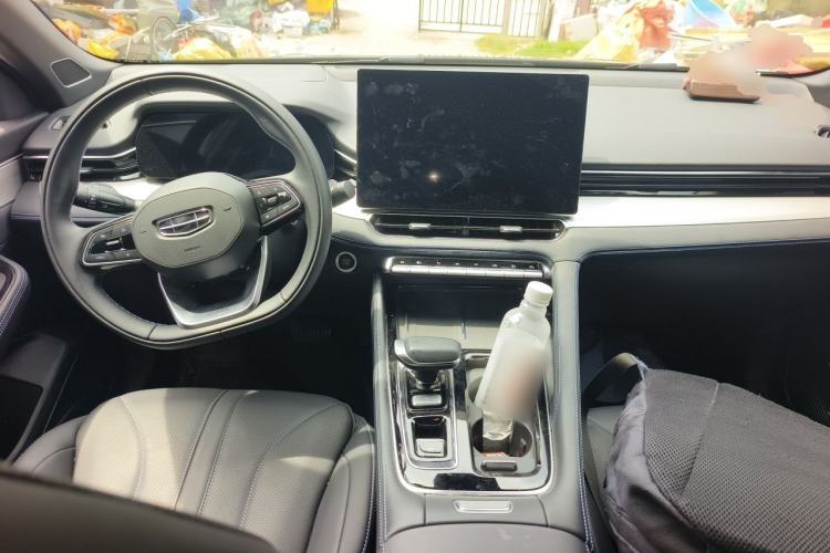 Used Geely Auto Preface 2026 Model Oriental Yao 1.5TD Kunlun Edition Center Console
