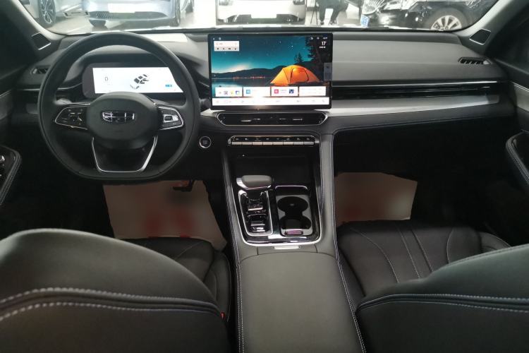 Used Geely Auto Preface 2026 Model Oriental Yao 1.5TD Fuyao Edition Center Console
