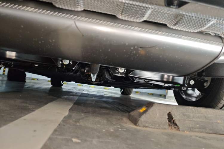 Used Geely Auto Preface 2026 Model Oriental Yao 1.5TD Kunlun Edition Chassis Rear