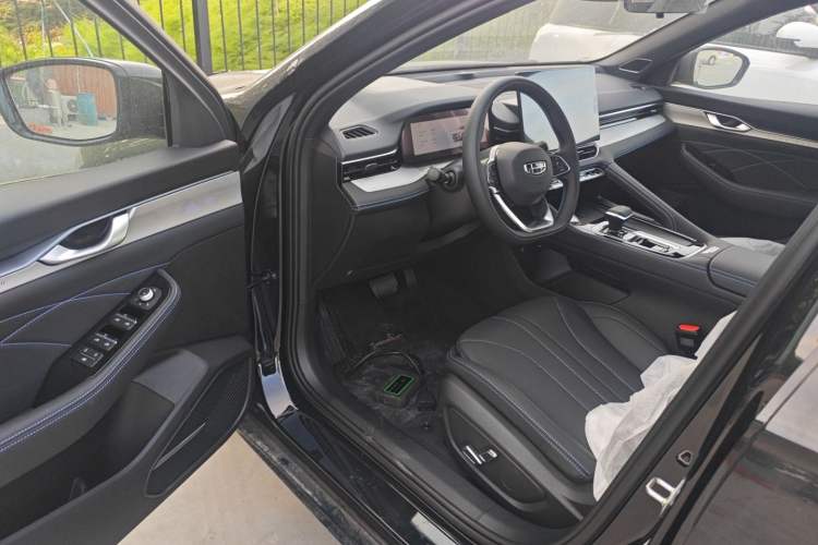 Used Geely Auto Preface 2026 Model Oriental Yao 1.5TD Fuyao Edition Driver Seat