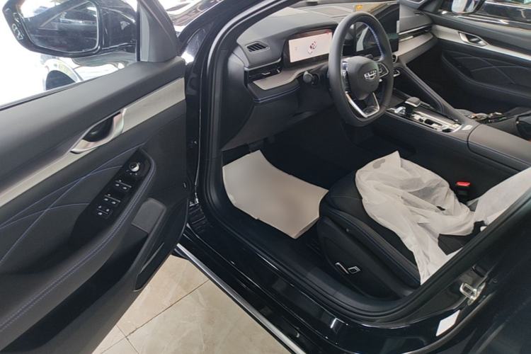 Used Geely Auto Preface 2026 Model Oriental Yao 1.5TD Kunlun Edition Driver Seat