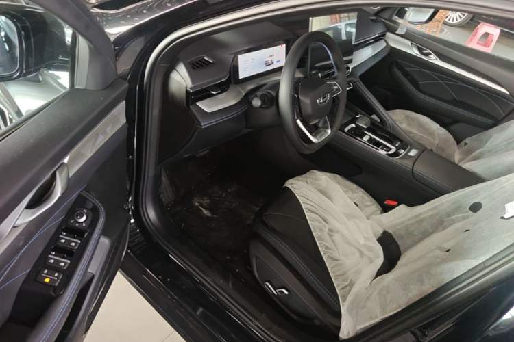 Used Geely Auto Preface 2026 Model Oriental Yao 1.5TD Fuyao Edition Driver Seat