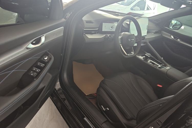 Used Geely Auto Preface 2026 Model Oriental Yao 1.5TD Fuyao Edition Driver Seat