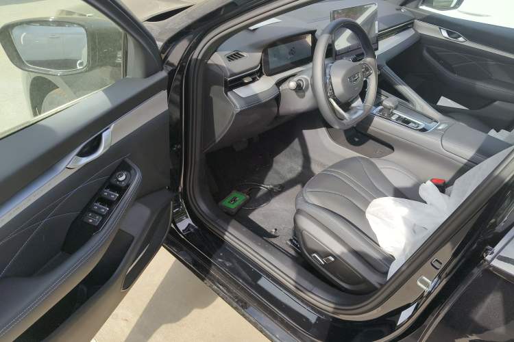 Used Geely Auto Preface 2026 Model Oriental Yao 1.5TD Fuyao Edition Driver Seat