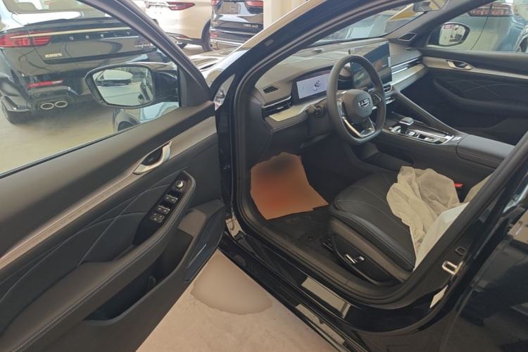 Used Geely Auto Preface 2026 Model Oriental Yao 1.5TD Fuyao Edition Driver Seat