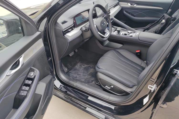 Used Geely Auto Preface 2026 Model Oriental Yao 1.5TD Fuyao Edition Driver Seat