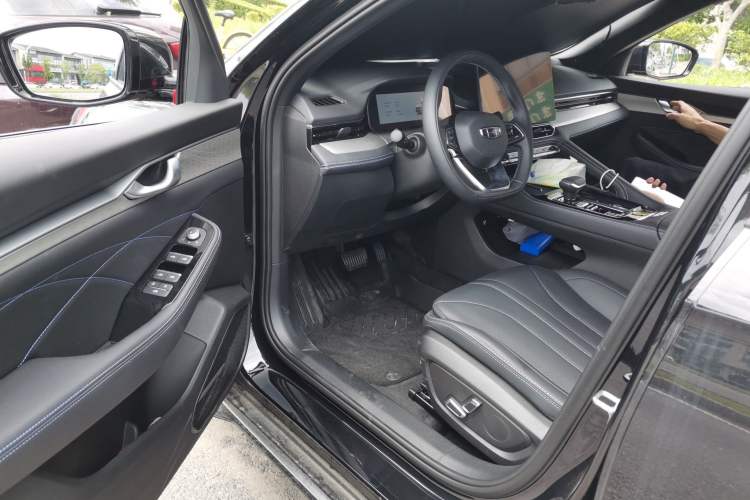 Used Geely Auto Preface 2026 Model Oriental Yao 1.5TD Kunlun Edition Driver Seat