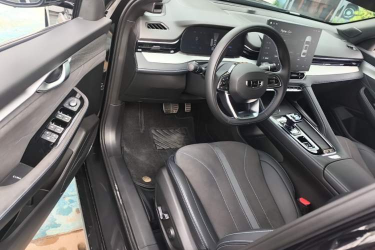 Used Geely Auto Preface 2026 Model Oriental Yao 2.0TD Lanxing Edition Driver Seat