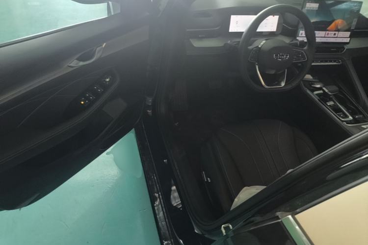 Used Geely Auto Preface 2026 Model Oriental Yao 1.5TD Fuyao Edition Driver Seat