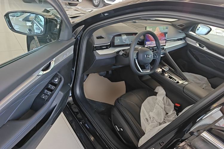 Used Geely Auto Preface 2026 Model Oriental Yao 1.5TD Fuyao Edition Driver Seat