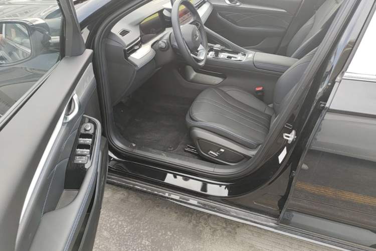Used Geely Auto Preface 2026 Model Oriental Yao 1.5TD Fuyao Edition Driver Seat