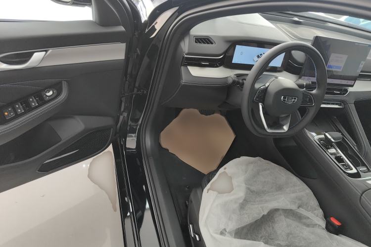 Used Geely Auto Preface 2026 Model Oriental Yao 1.5TD Fuyao Edition Driver Seat