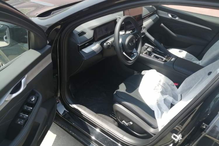 Used Geely Auto Preface 2026 Model Oriental Yao 1.5TD Fuyao Edition Driver Seat