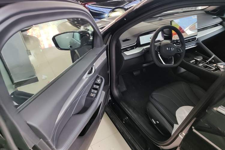 Used Geely Auto Preface 2026 Model Oriental Yao 1.5TD Fuyao Edition Driver Seat