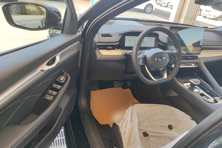 Used Geely Auto Preface 2026 Model Oriental Yao 1.5TD Fuyao Edition Driver Seat