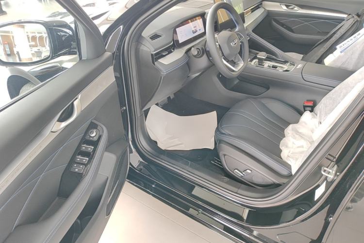 Used Geely Auto Preface 2026 Model Oriental Yao 1.5TD Fuyao Edition Driver Seat