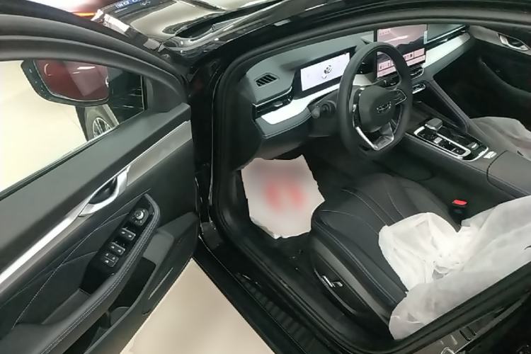 Used Geely Auto Preface 2026 Model Oriental Yao 1.5TD Fuyao Edition Driver Seat