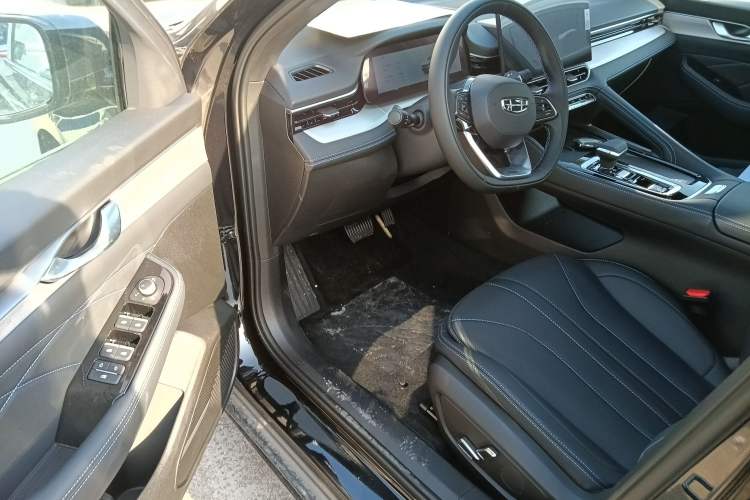 Used Geely Auto Preface 2026 Model Oriental Yao 1.5TD Fuyao Edition Driver Seat