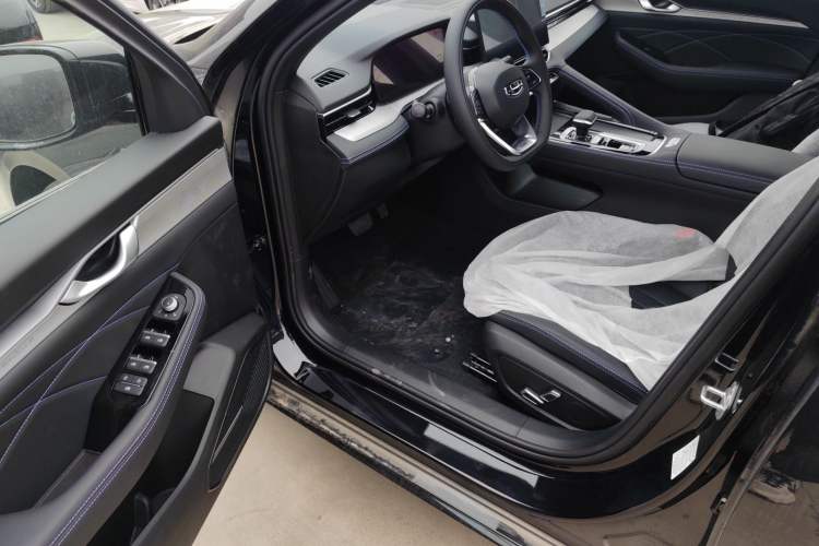 Used Geely Auto Preface 2026 Model Oriental Yao 1.5TD Fuyao Edition Driver Seat