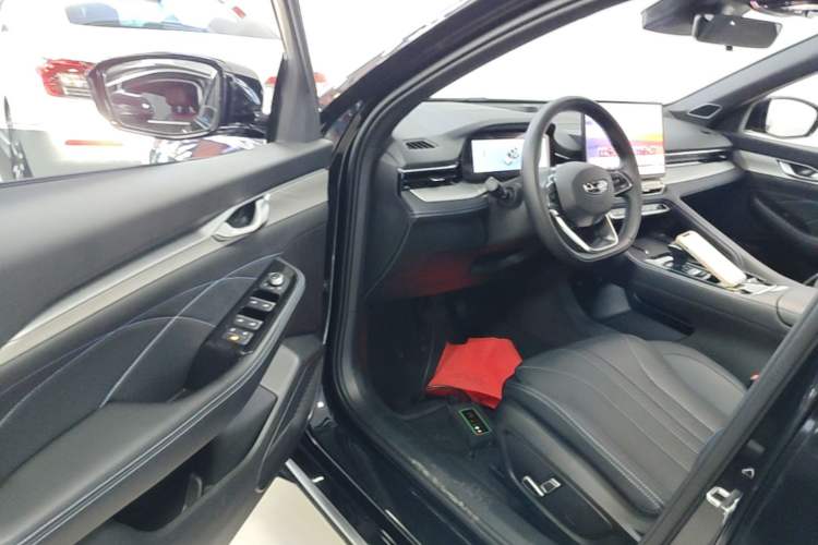 Used Geely Auto Preface 2026 Model Oriental Yao 1.5TD Kunlun Edition Driver Seat