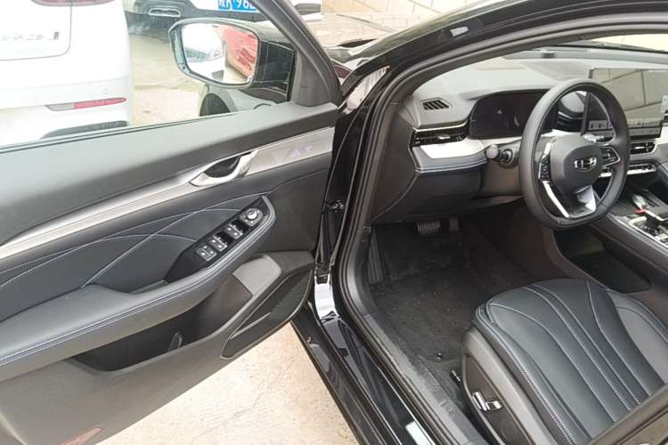 Used Geely Auto Preface 2026 Model Oriental Yao 1.5TD Fuyao Edition Driver Seat
