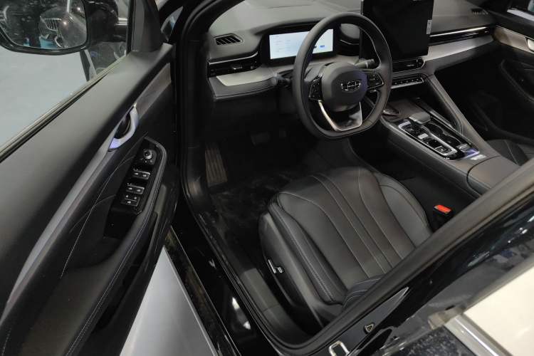 Used Geely Auto Preface 2026 Model Oriental Yao 1.5TD Kunlun Edition Driver Seat