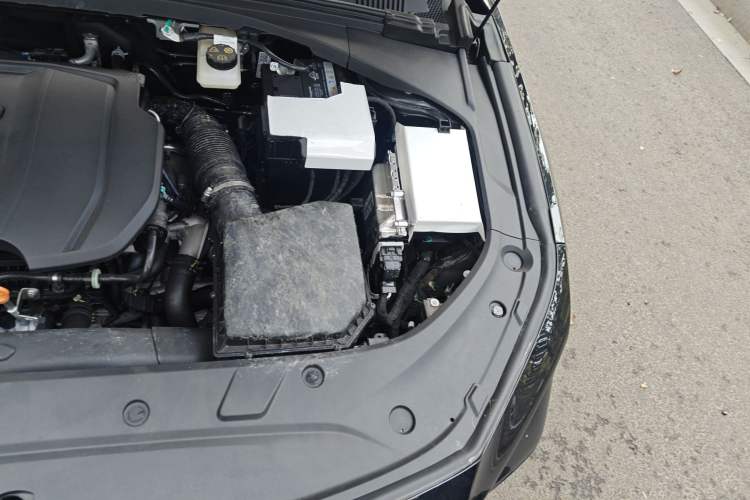 Used Geely Auto Preface 2026 Model Oriental Yao 1.5TD Fuyao Edition Engine Bay Left