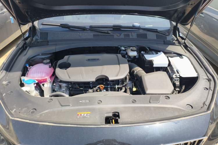 Used Geely Auto Preface 2026 Model Oriental Yao 1.5TD Fuyao Edition Engine Bay