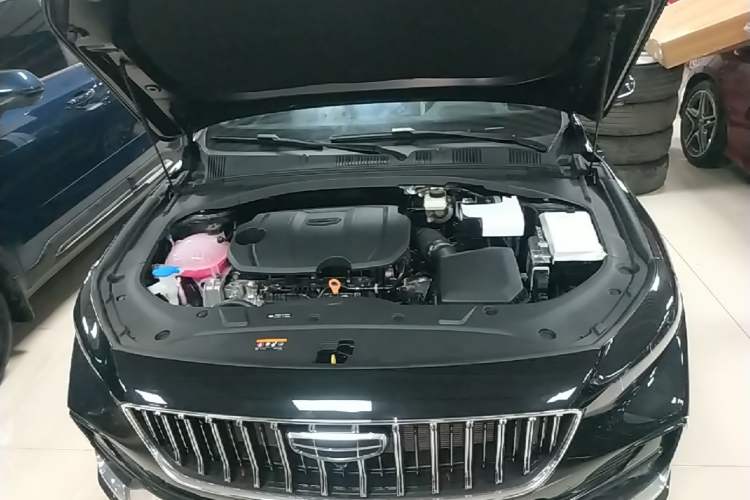 Used Geely Auto Preface 2026 Model Oriental Yao 1.5TD Fuyao Edition Engine Bay