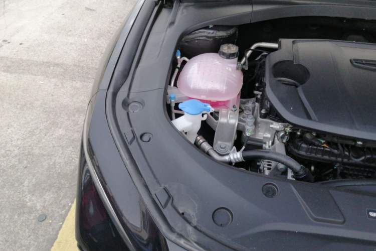 Used Geely Auto Preface 2026 Model Oriental Yao 1.5TD Kunlun Edition Engine Bay Right