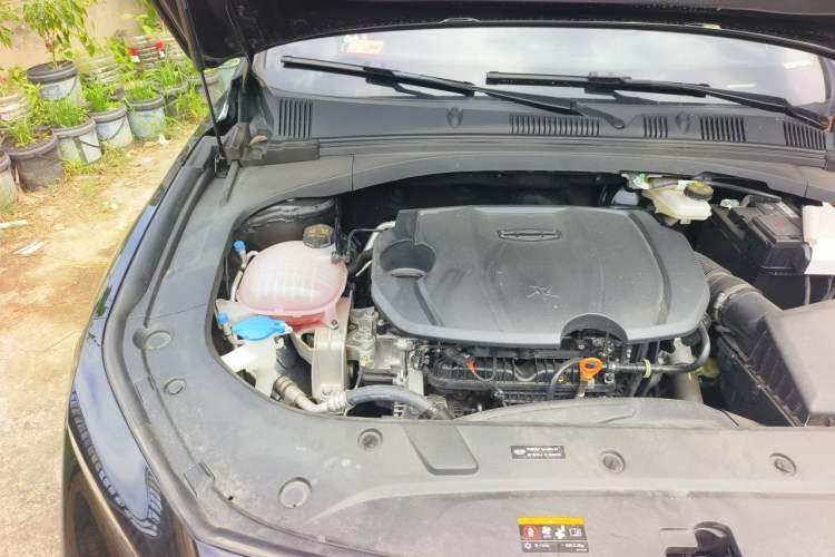 Used Geely Auto Preface 2026 Model Oriental Yao 1.5TD Kunlun Edition Engine Bay Right