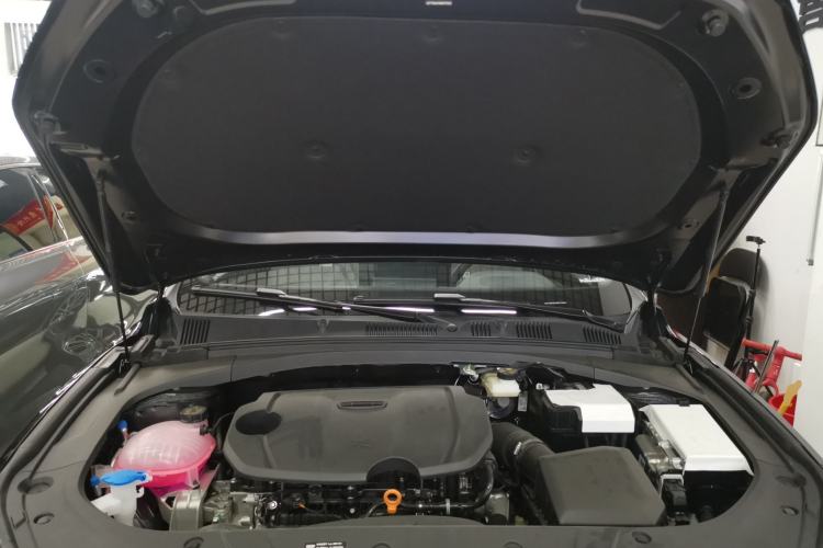 Used Geely Auto Preface 2026 Model Oriental Yao 1.5TD Fuyao Edition Engine Bay