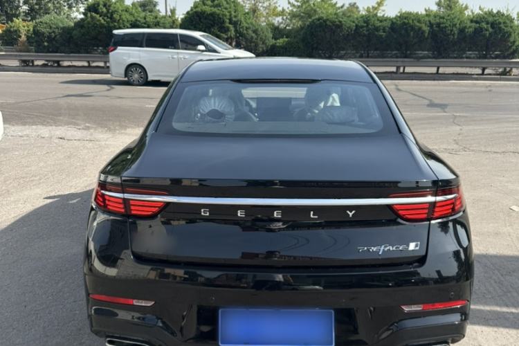Used Geely Auto Preface 2026 Model Oriental Yao 1.5TD Fuyao Edition Exterior 2