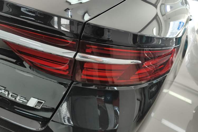 Used Geely Auto Preface 2026 Model Oriental Yao 1.5TD Fuyao Edition Exterior 3