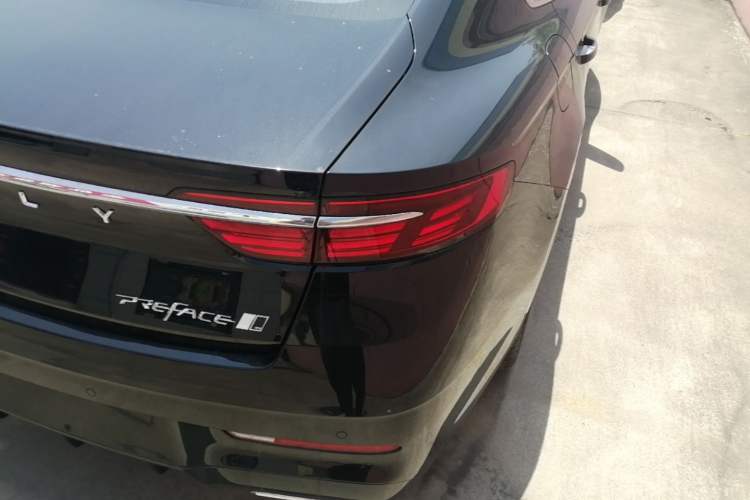 Used Geely Auto Preface 2026 Model Oriental Yao 1.5TD Fuyao Edition Exterior 3