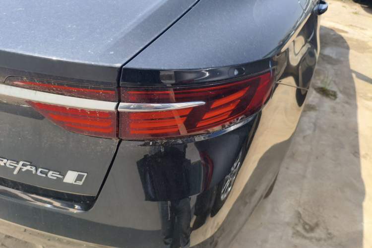 Used Geely Auto Preface 2026 Model Oriental Yao 1.5TD Fuyao Edition Exterior 3
