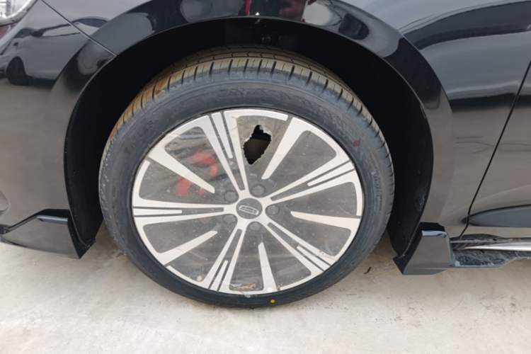 Used Geely Auto Preface 2026 Model Oriental Yao 1.5TD Kunlun Edition Exterior 4