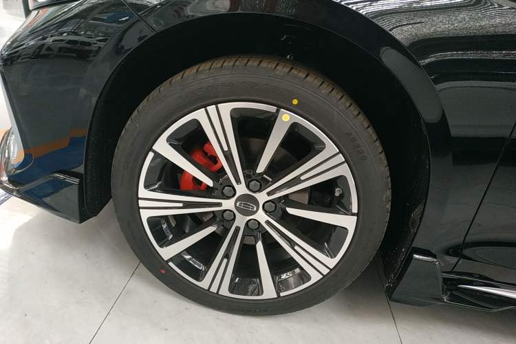 Used Geely Auto Preface 2026 Model Oriental Yao 1.5TD Kunlun Edition Exterior 4