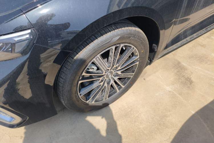 Used Geely Auto Preface 2026 Model Oriental Yao 1.5TD Fuyao Edition Exterior 4
