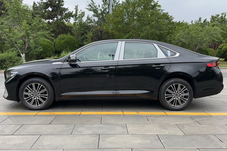 Used Geely Auto Preface 2026 Model Oriental Yao 1.5TD Fuyao Edition Exterior 7