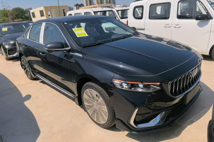 Used Geely Auto Preface 2026 Model Oriental Yao 1.5TD Kunlun Edition Front Right 45 Deg