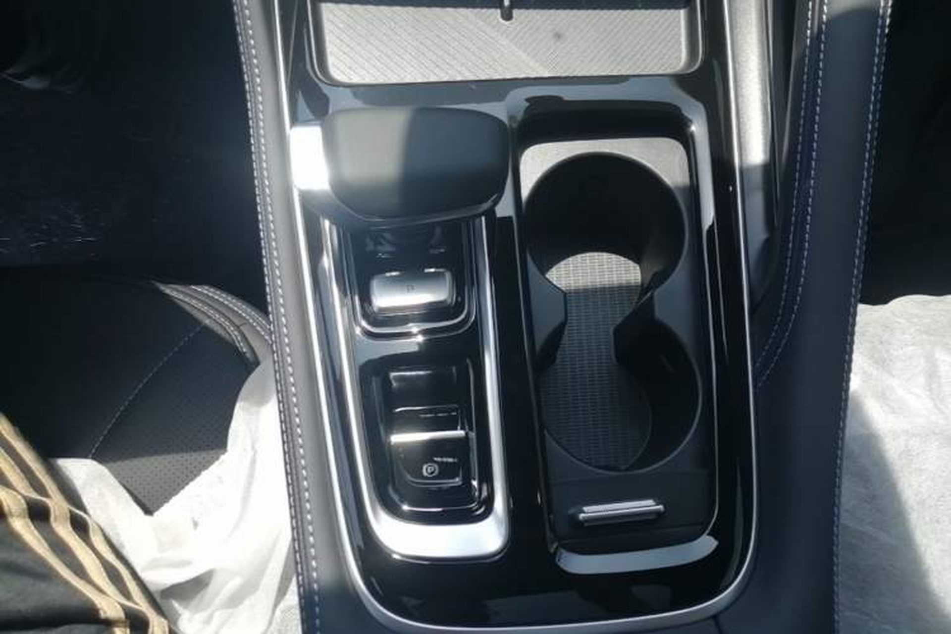 Used Geely Auto Preface 2026 Model Oriental Yao 1.5TD Fuyao Edition Gear Lever