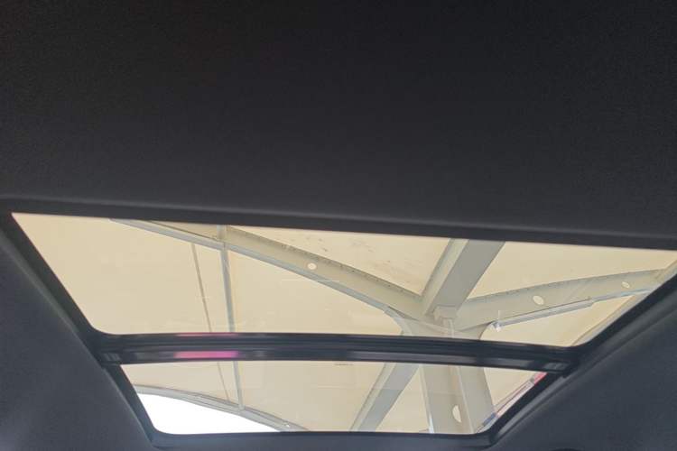 Used Geely Auto Preface 2026 Model Oriental Yao 1.5TD Fuyao Edition Headliner