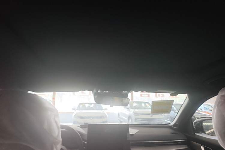 Used Geely Auto Preface 2026 Model Oriental Yao 1.5TD Fuyao Edition Headliner