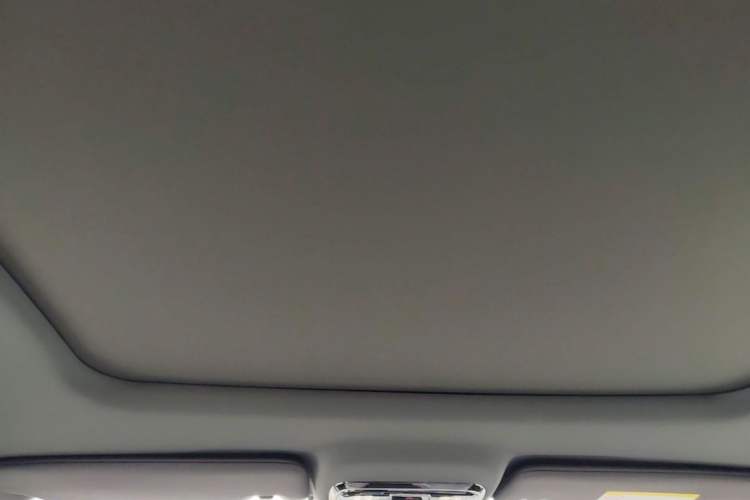 Used Geely Auto Preface 2026 Model Oriental Yao 1.5TD Fuyao Edition Headliner