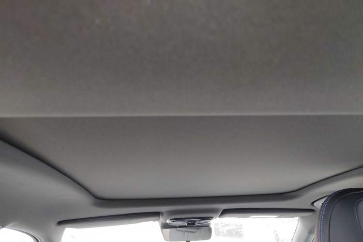Used Geely Auto Preface 2026 Model Oriental Yao 1.5TD Fuyao Edition Headliner