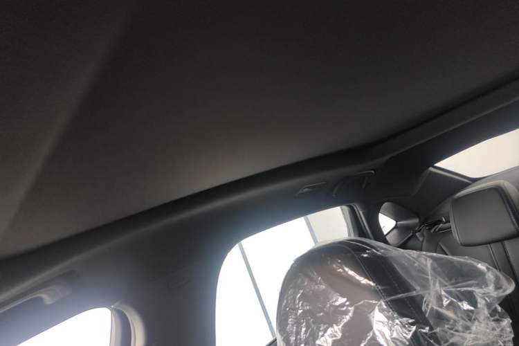 Used Geely Auto Preface 2026 Model Oriental Yao 1.5TD Fuyao Edition Headliner